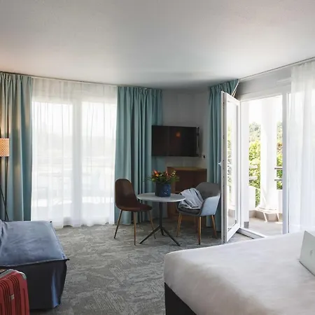 Hotel Ibis Styles Aix Les Bains Domaine De Marlioz