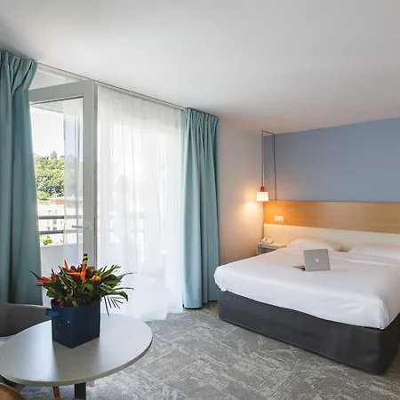 فندق Ibis Styles Aix Les Bains Domaine De Marlioz 3*