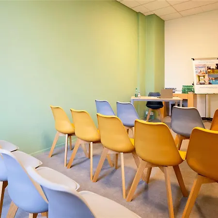 Otel Ibis Styles Aix Les Bains Domaine De Marlioz