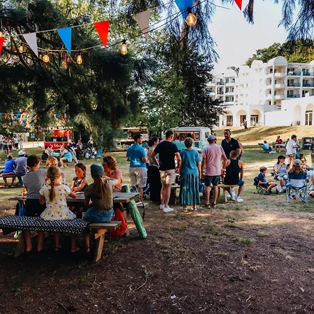 Ibis Styles Aix Les Bains Domaine De Marlioz 3* Aix-les-Bains