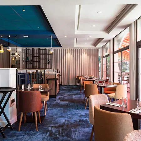 Ibis Styles Aix Les Bains Domaine De Marlioz 3* אקס-לה-באינס