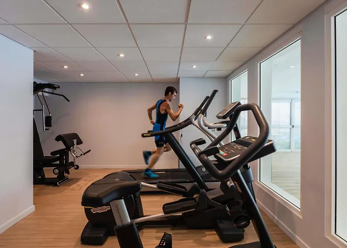 Ibis Styles Aix Les Bains Domaine De Marlioz 3* إيكس ليه با